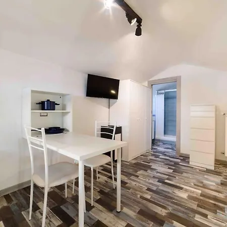 Design Loft Wi-fi + Netflix Apartment