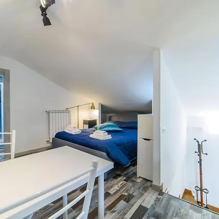 Apartment Design Loft Wi-fi + Netflix *